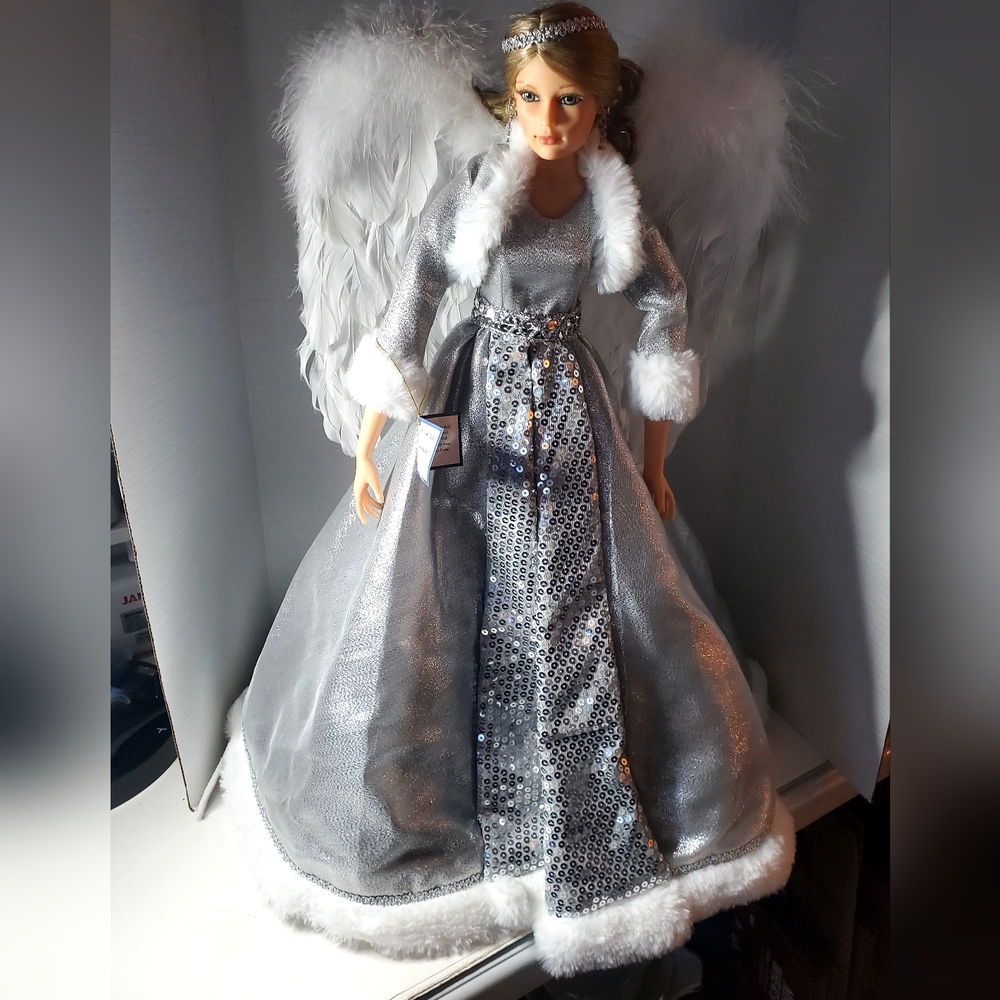 Ashton Drake Carol Of The Belles 24 Inch Porcelain Doll